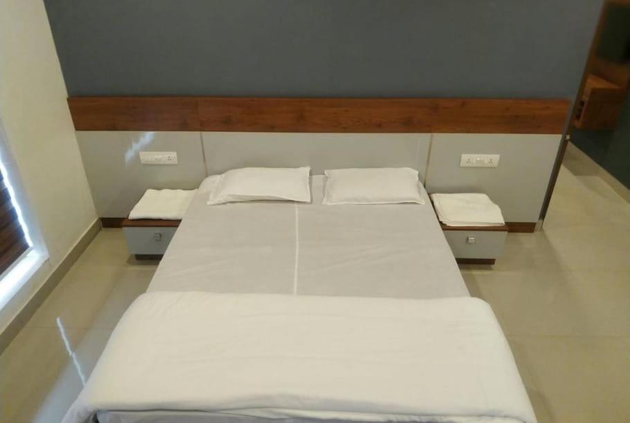 Himani Heritage Resorts, Formerly Camp Nishani Holidays Madikeri Zewnętrze zdjęcie